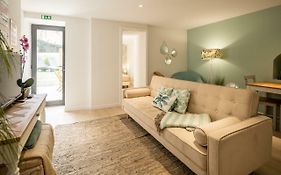 Bayleaf Apartments - Casa D'Avo